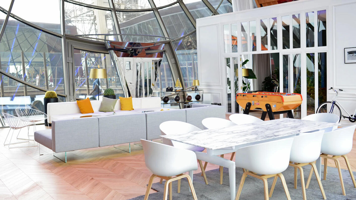 HomeAway - Eiffel Tower - EUFA Parternship